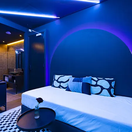 Supper Hotel