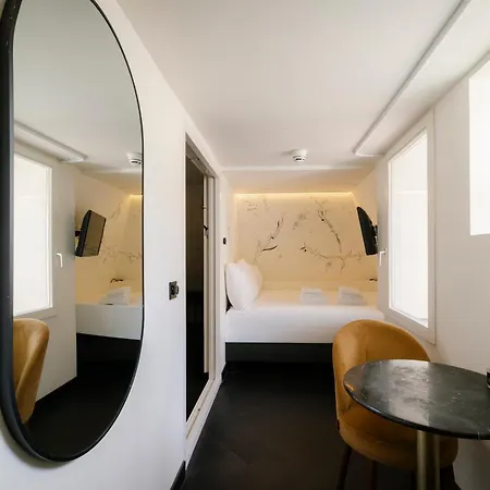 Mr. Monkey Hotel 4*
